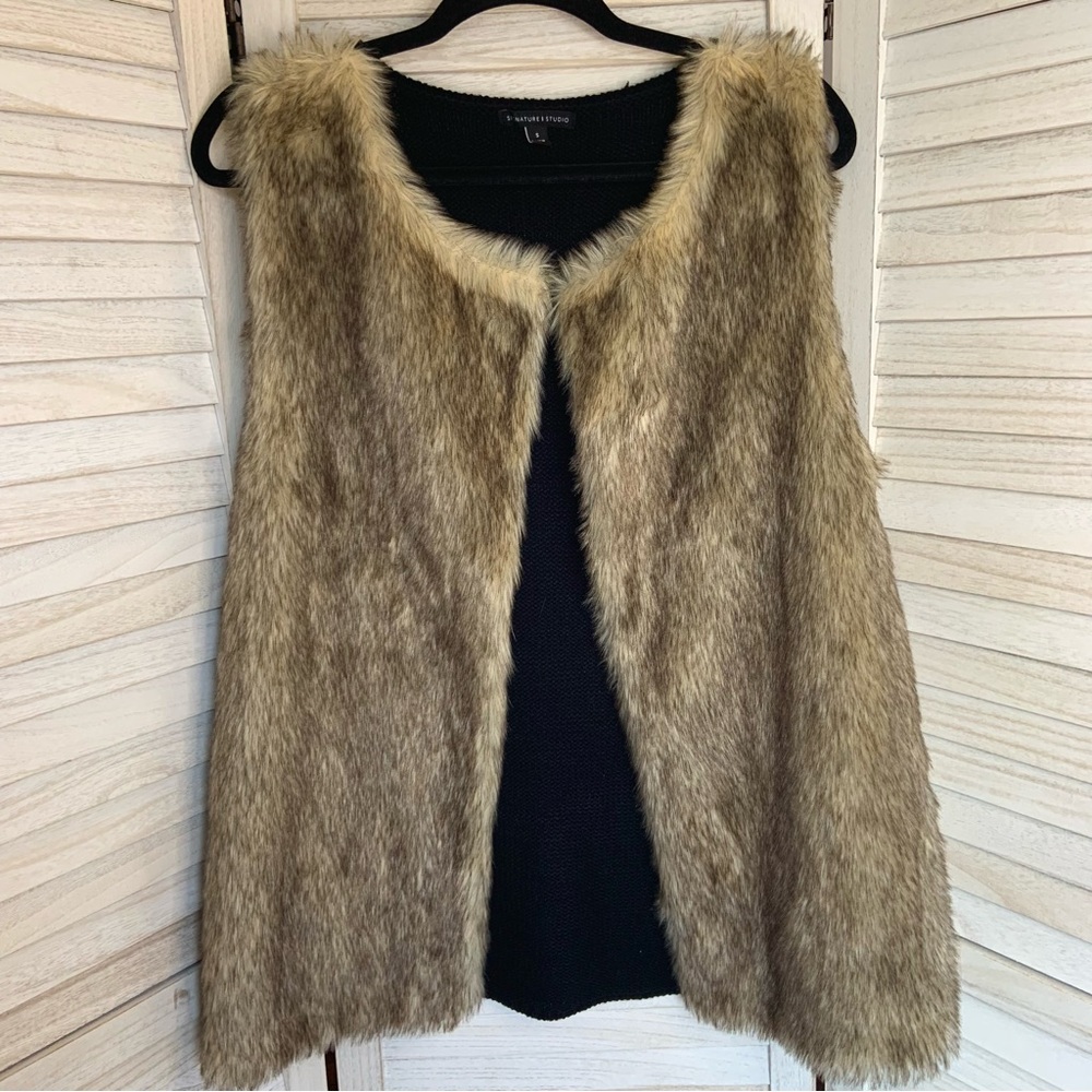 Signature Studio Simple Faux Fur Brown and Black Knit Oversized Vest Coat Small